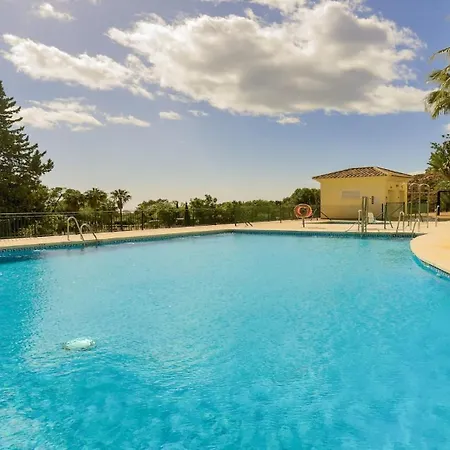 Vivienda Cronos Golf * Benalmádena