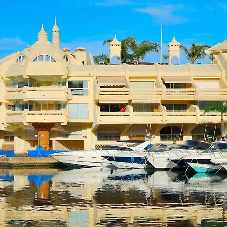 Vivienda Cronos Golf Benalmadena